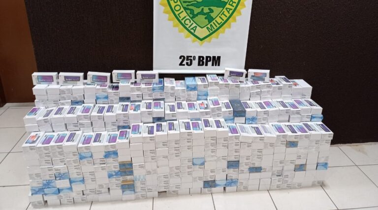 Polícia apreende quase mil celulares contrabandeados