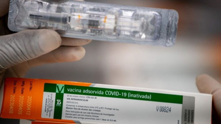 Procon alerta sobre risco de venda de vacinas falsificadas