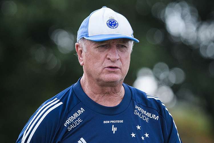 Felipão deixa Cruzeiro antes do término da Série B