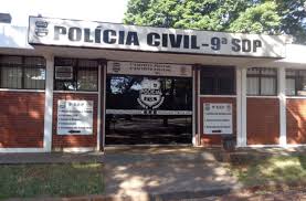 Furta carro no pátio da delegacia e aciona a PM para devolver