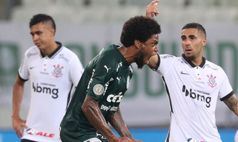 Palmeiras goleia o Corinthians