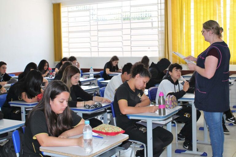 Reabertas matrículas na rede estadual de ensino