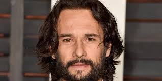 Rodrigo Santoro estrela novo filme da Netflix