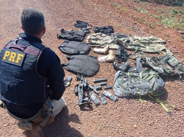 PRF prende suspeito com “kit rajada” para assaltos no Paraná