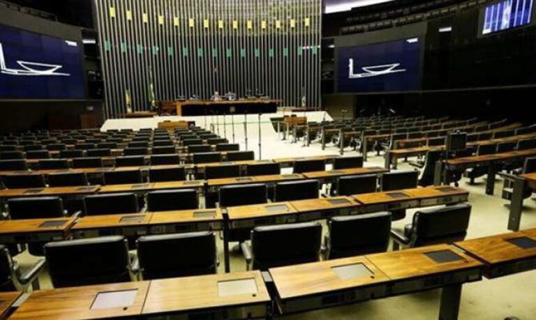 Congresso abre o ano legislativo em sessão solene
