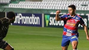 Fortaleza bate Coritiba e respira