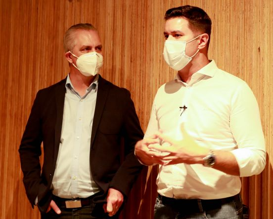 Ulisses Maia e Guto Silva apresentam programa “Parana Pay”