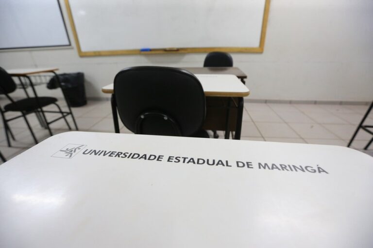 Domingo tem PAS e Vestibular EAD da UEM