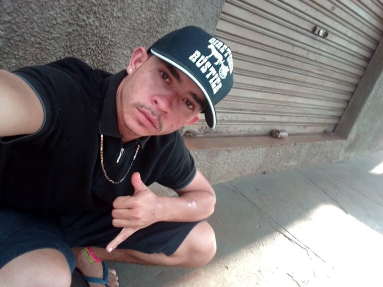 Pai é assassinado pelo próprio filho a golpes de marreta