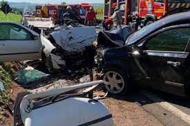 Dois mortos e quatro feridos em acidente na BR-376