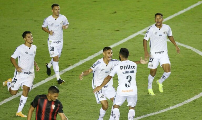 Santos vence Deportivo Lara na Vila