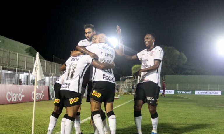 Corinthians supera Retrô na Copa do Brasil