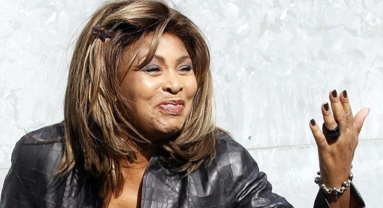 Tina Turner se despede de vida pública com documentário