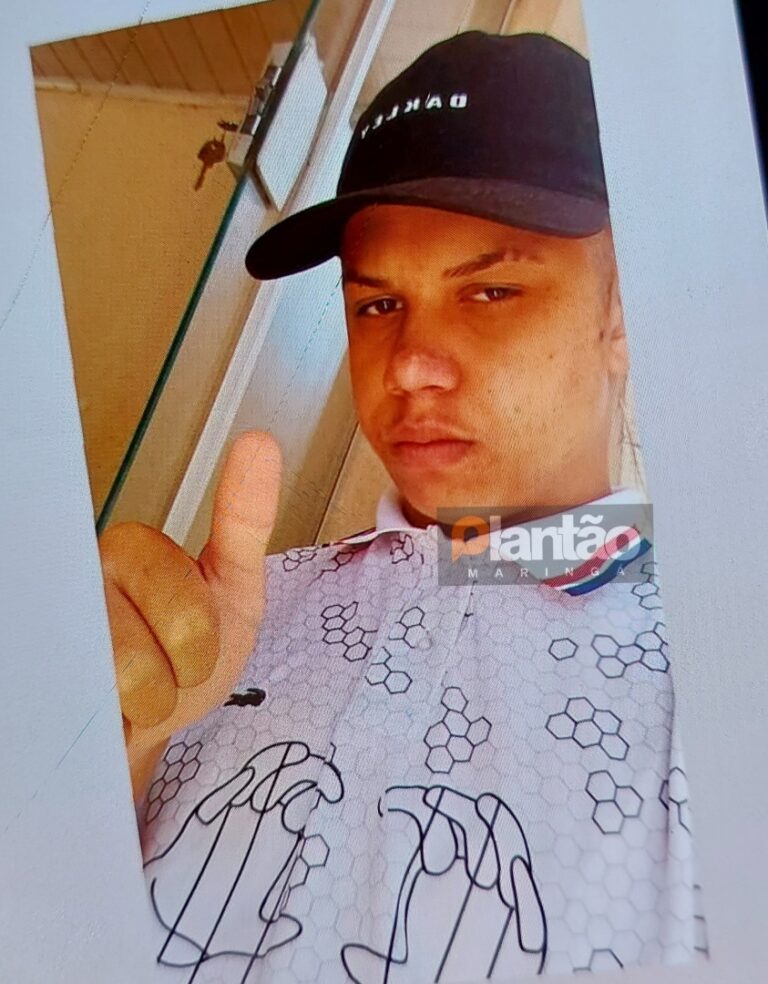 Jovem foi executado com 13 tiros quando pilotava moto furtada