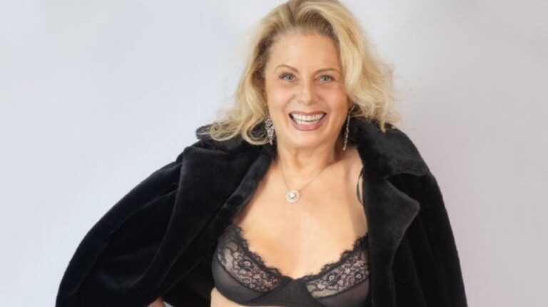 Vera Fischer posta foto totalmente nua com censura