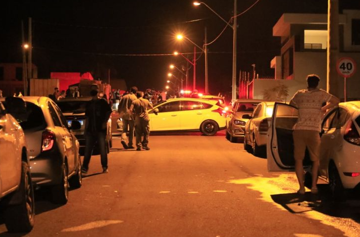 GGI vistoria vários pontos da cidade, flagra festa e multa dezenas de pessoas