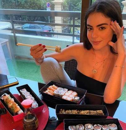 Conheça a filha de Gretchen que leva vida discreta no sul da França