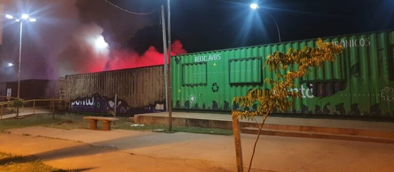 Polícia investiga incêndio criminoso em ecoponto