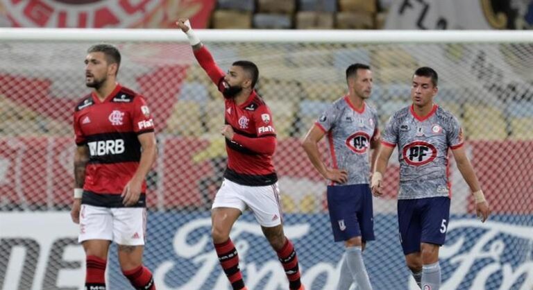 Fla goleia o La Calera-CHI e segue 100%