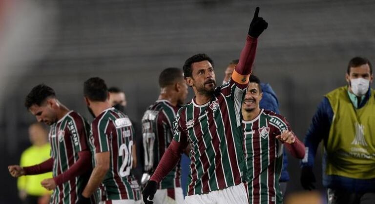 Fluminense bate o River e se classifica em 1º na Libertadores