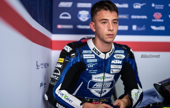 Piloto Jason Dupasquier morre em prova da Moto3
