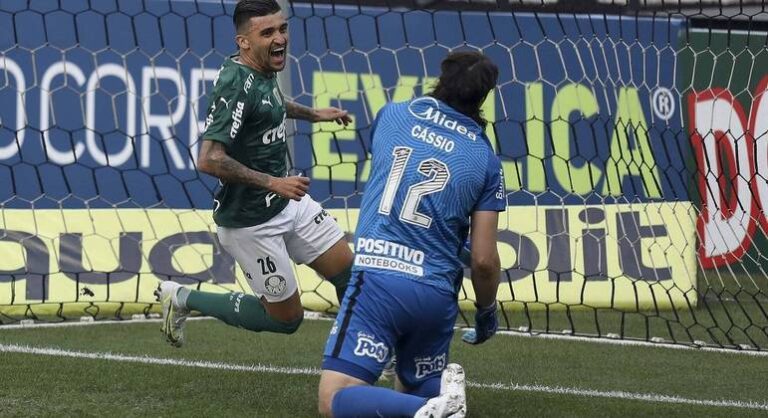 Palmeiras vence o Corinthians e vai à final do Paulista