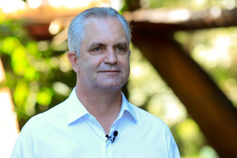 Jornal do Povo entrevista prefeito Ulisses Maia