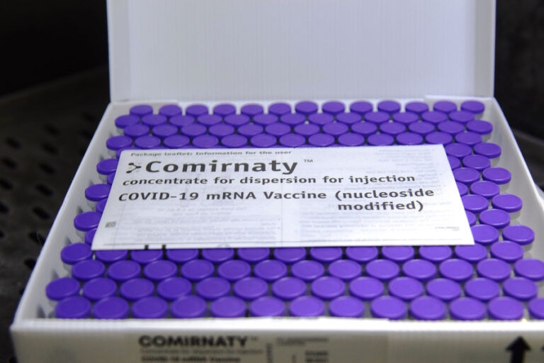 Paraná recebeu mais 37 mil doses da Pfizer