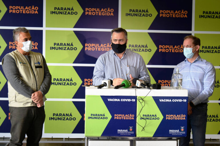 Governo muda estratégia de distribuição de vacinas