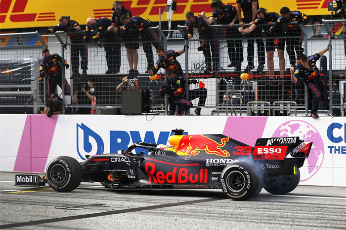 F1 adverte Verstappen contra “burnouts” de celebração