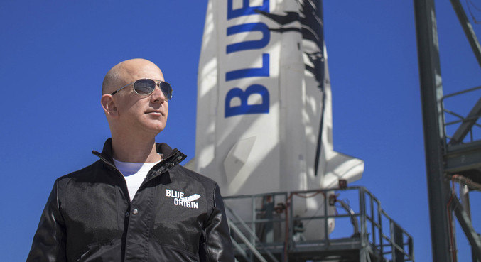 Jeff Bezos diz estar animado para sua viagem espacial