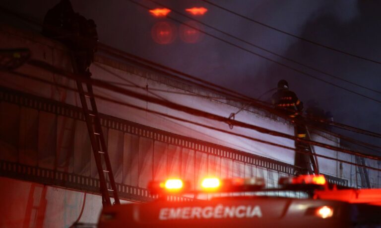 Incêndio atinge galpão da Cinemateca Brasileira em São Paulo
