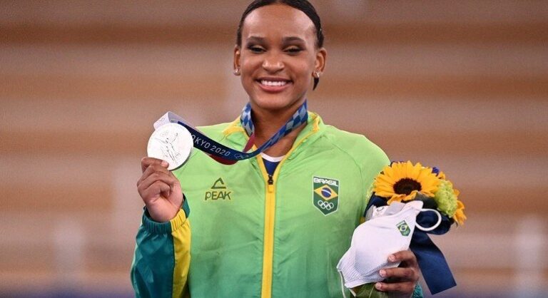 Rebeca Andrade é prata em Tóquio