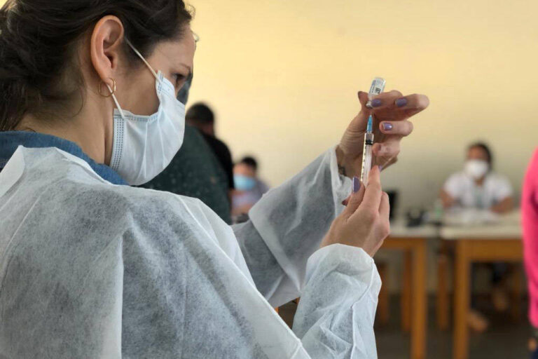 Prefeitura de Maringá realiza mutirão de 2ª dose