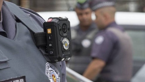 PM do Paraná deverá ter câmeras acopladas às fardas