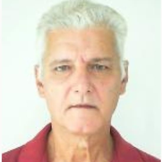 Ao manobrar carro homem atropela e mata amigo