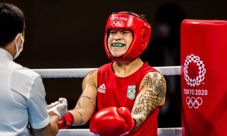 Bia Ferreira e Hebert Conceição vão lutar pelo ouro no boxe