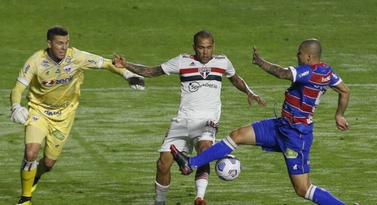 São Paulo cede empate ao Fortaleza