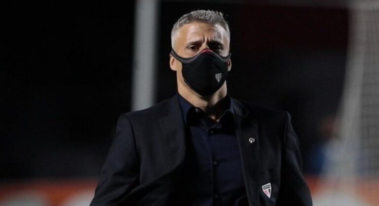 Crespo completa 50 jogos como técnico do São Paulo