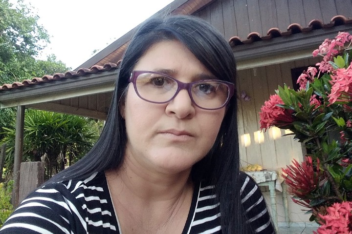 Filha é suspeita de matar a mãe a golpes de faca