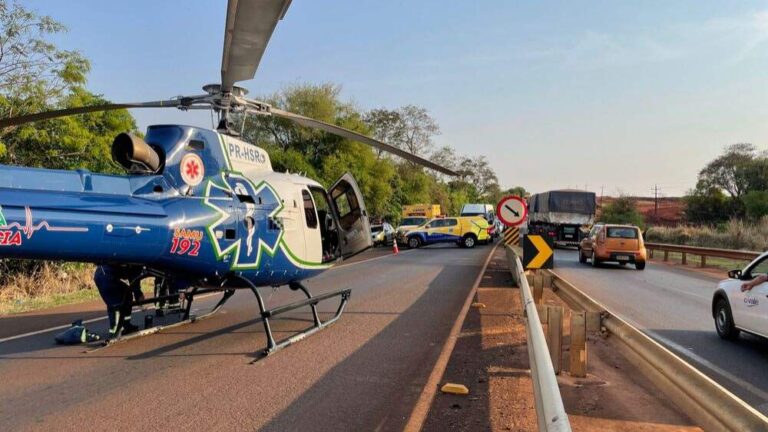 Vítimas de acidente passa a noite presas a ferragens de carro
