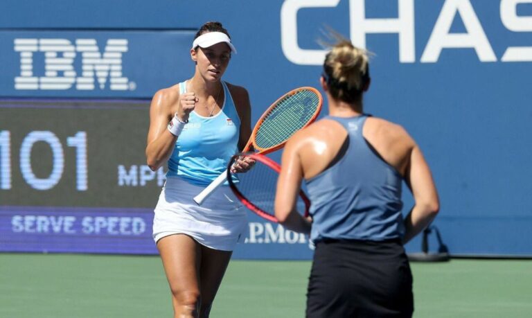 Luisa Stefani vai à semifinal do US Open nas duplas e faz história