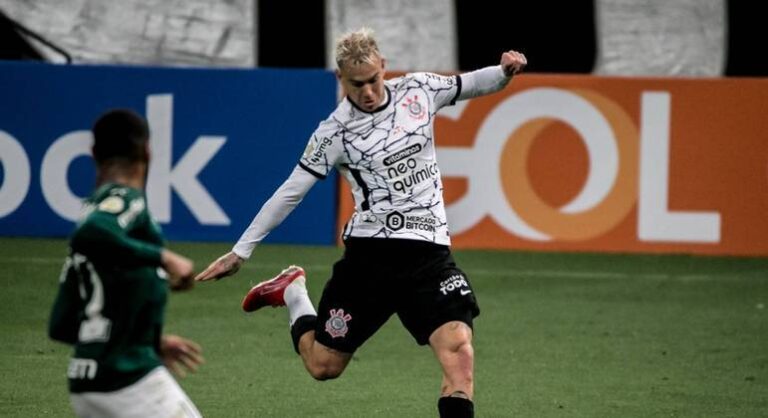 Corinthians vence o Palmeiras no clássico