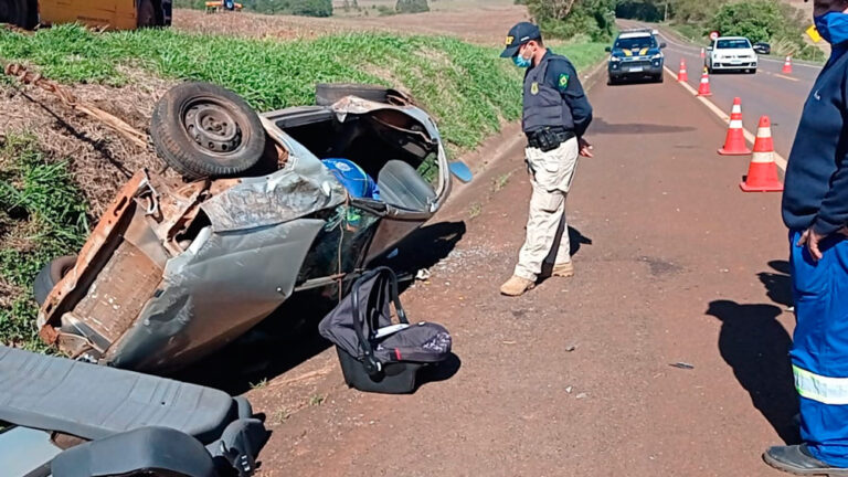 Criança é salva pela cadeirinha em acidente na BR-369