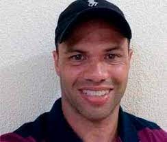Ex-jogador morre de infarto durante partida de futevôlei