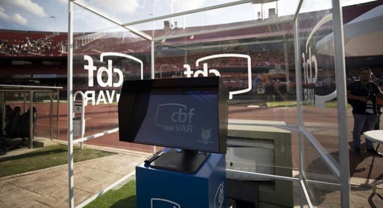 CBF vai liberar áudios do VAR em partidas da Série A