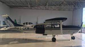 Bandidos roubam avião de treinamento em Foz do Iguaçu
