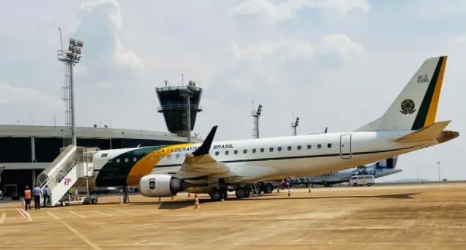 Comitiva presidencial em Maringá para reinauguração da pista do aeroporto