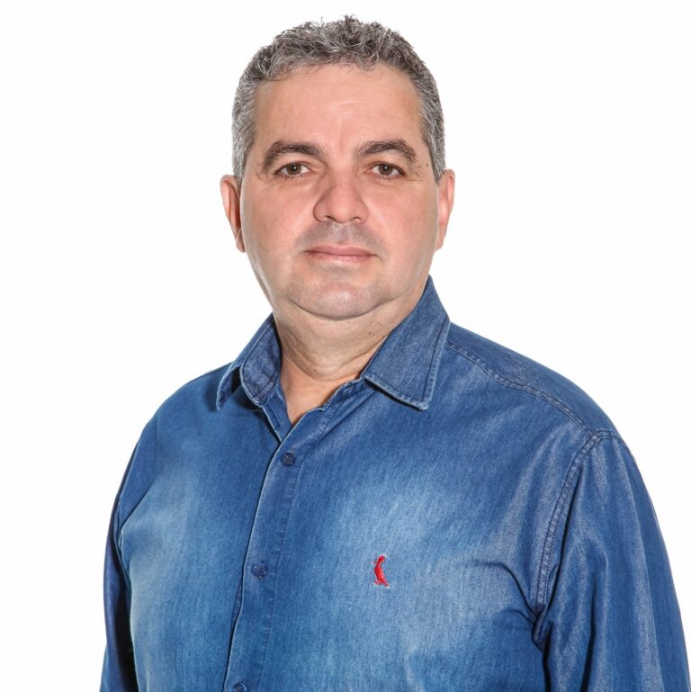 Coluna Angelo Salgueiro