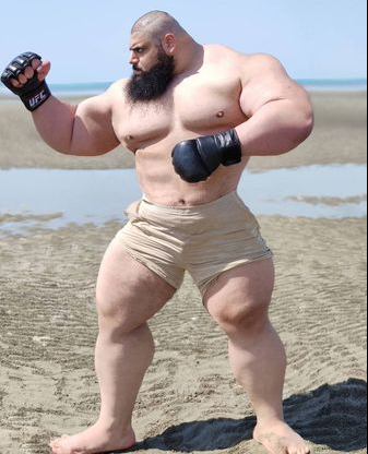 Hulk Iraniano quebra osso no soco para desafiar lutador de MMA